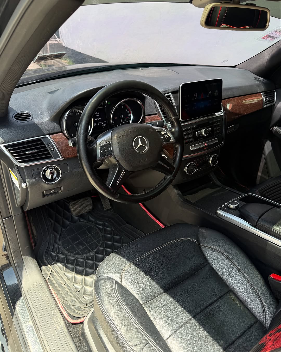 Mercedes ML350 - Dashboard