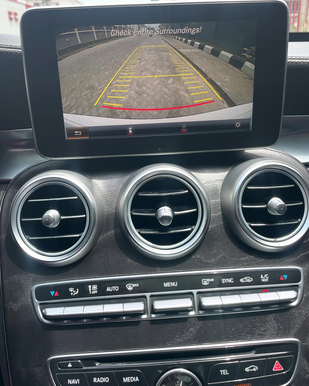 Mercedes C400 - Interior