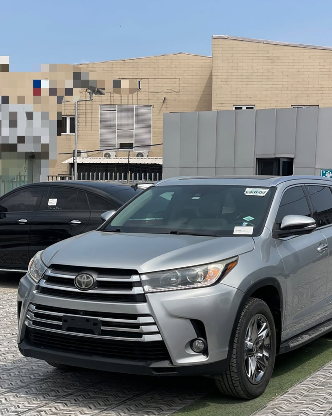 Toyota Highlander - Side