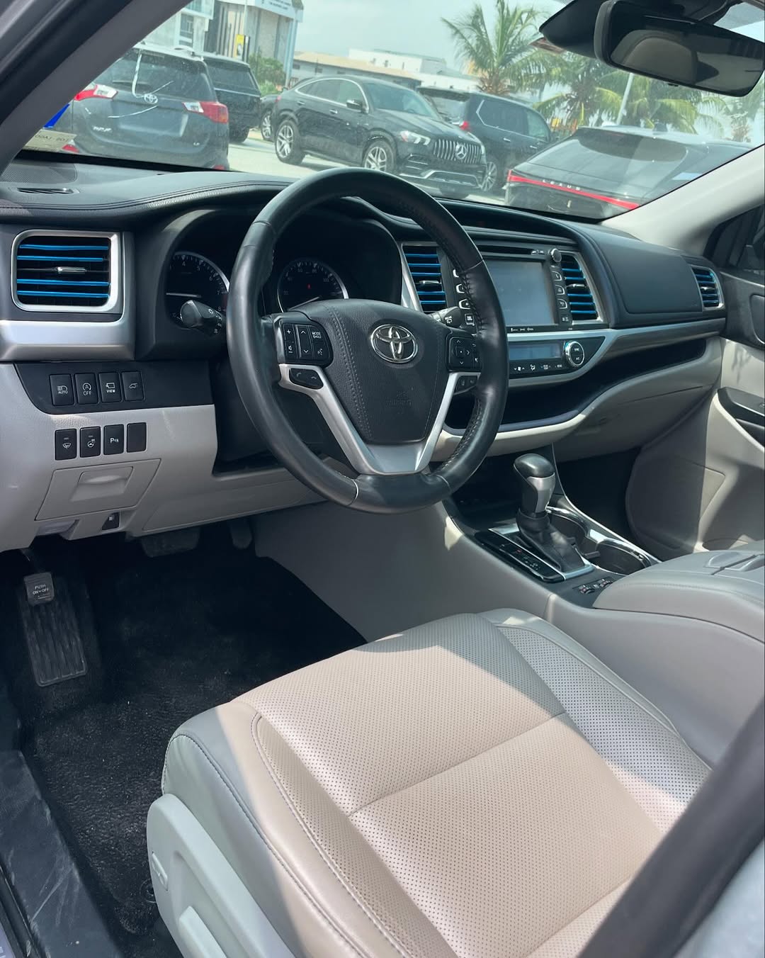 Toyota Highlander - Dashboard