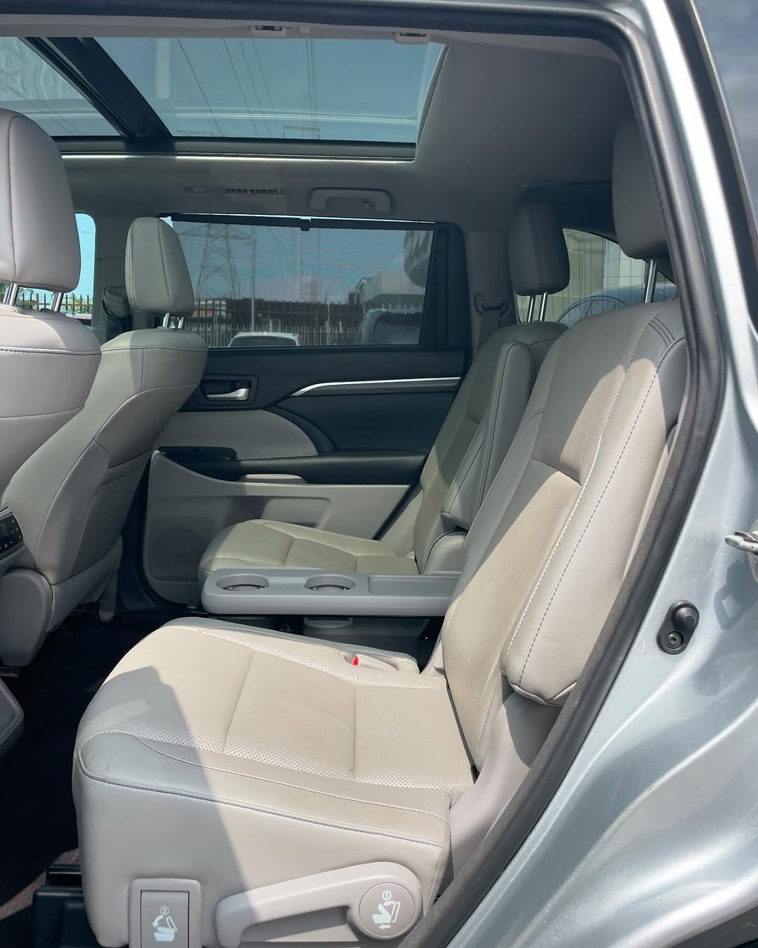 Toyota Highlander - Wheels