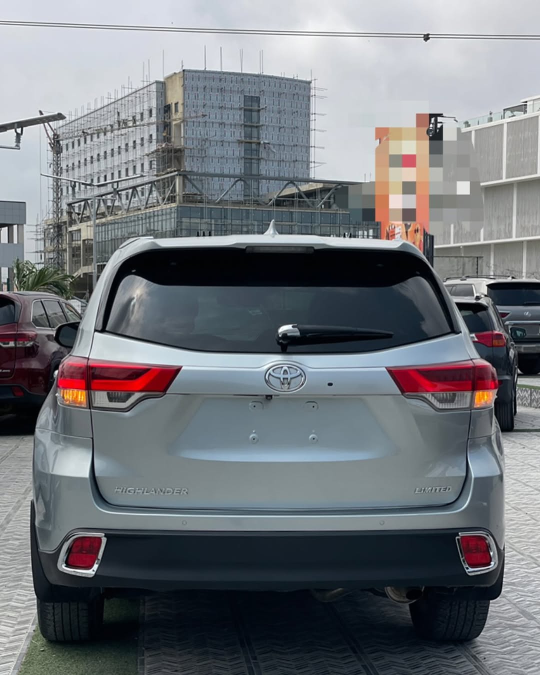 Toyota Highlander - Badge