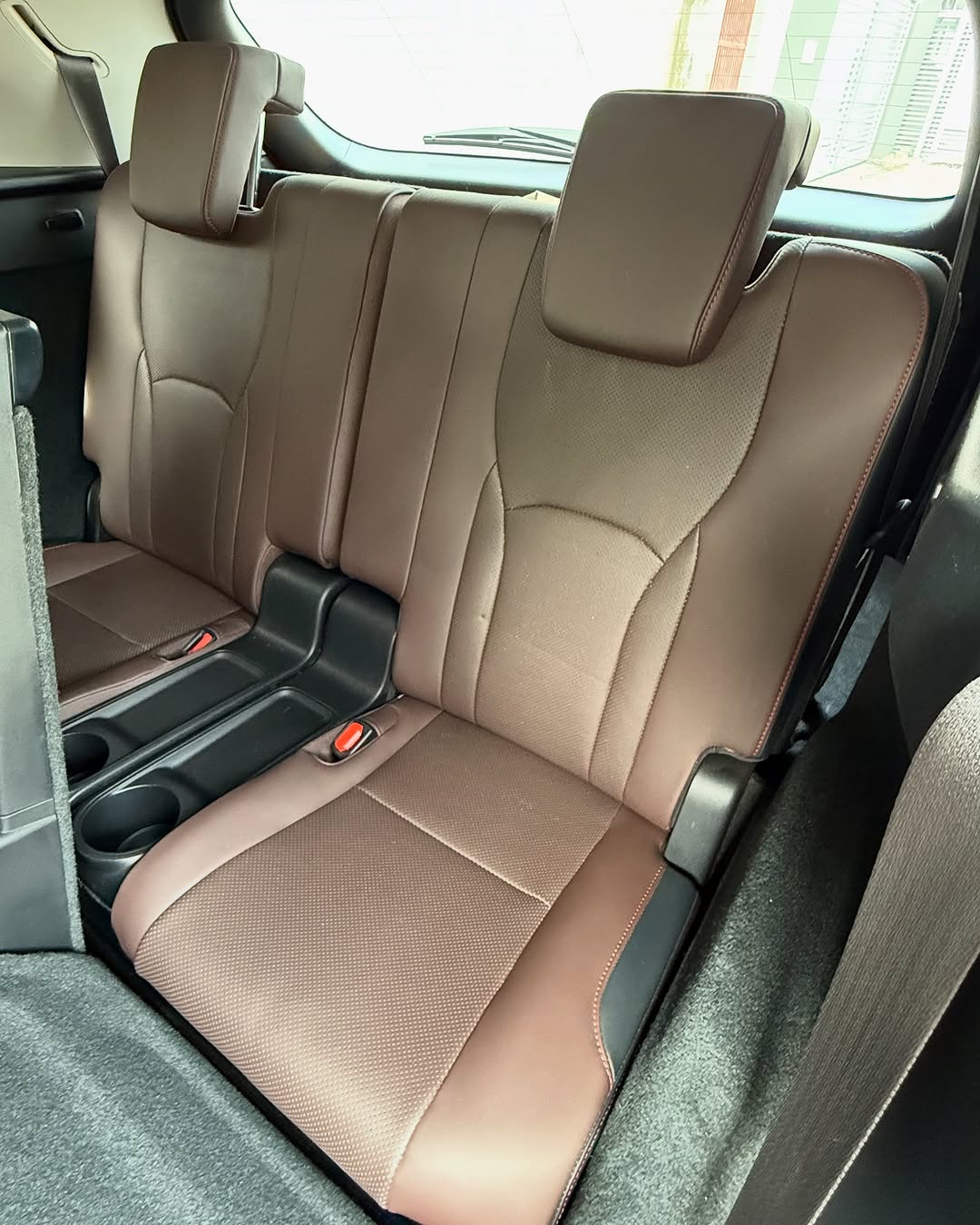 Lexus RX350L - Details