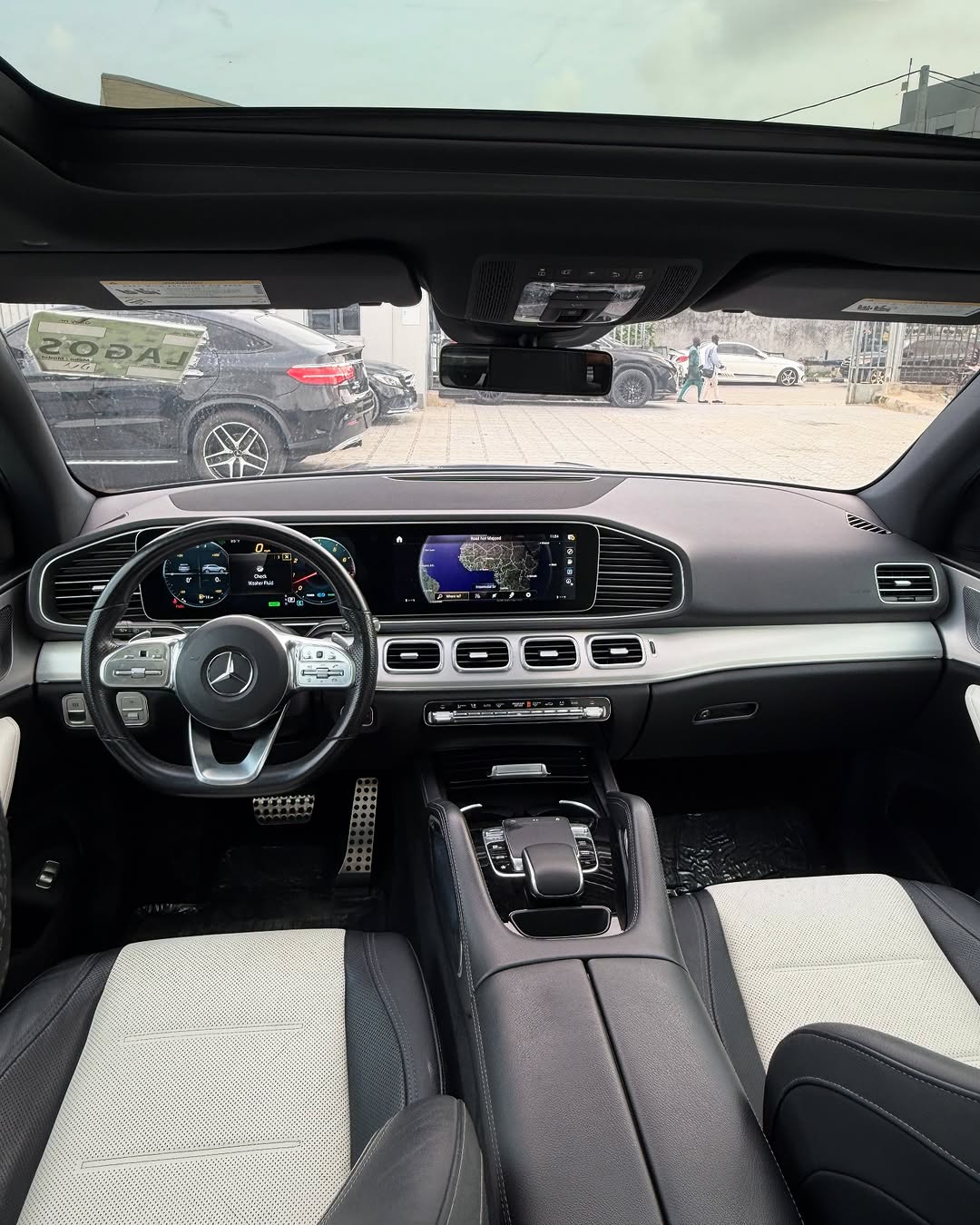 Mercedes GLE - Interior