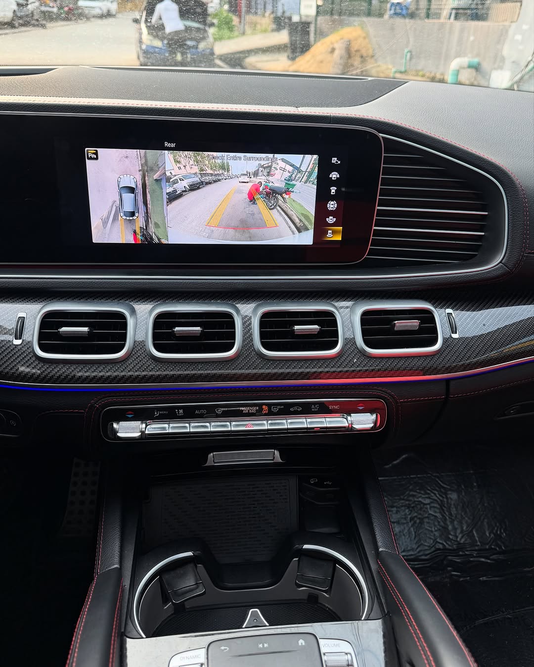 Mercedes GLE53 - Interior