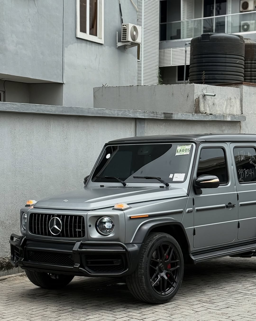 Mercedes G63 - Side