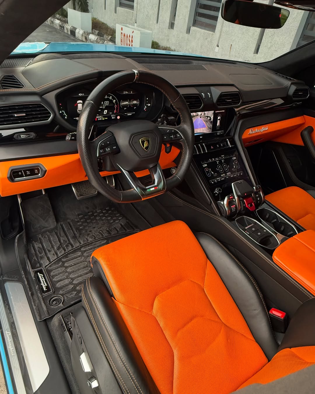 Lamborghini Urus - Dashboard
