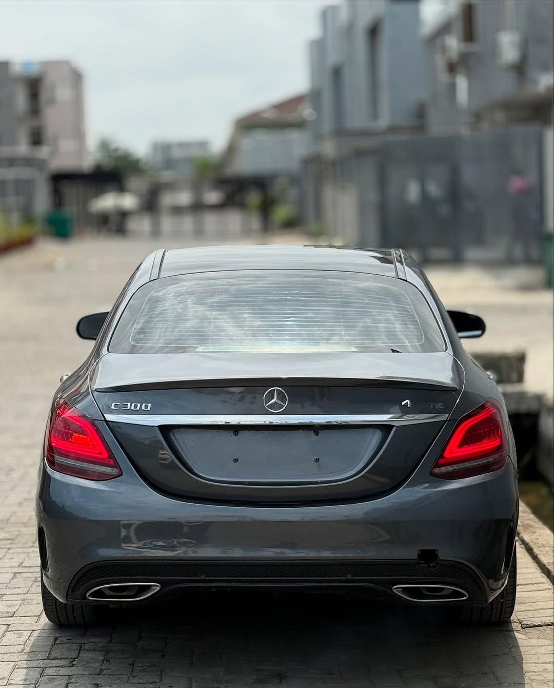 Mercedes C300 - Back