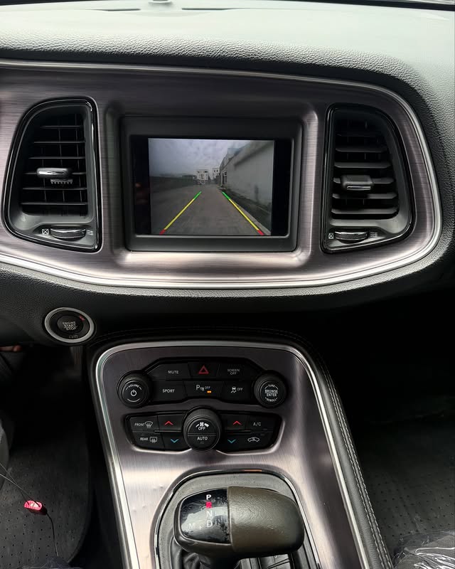 Dodge Challenger - Interior