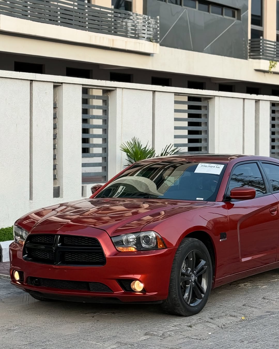 Dodge Charger SRT - Side