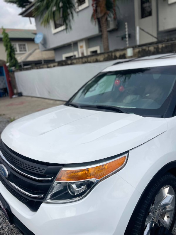 Ford Explorer - Badge