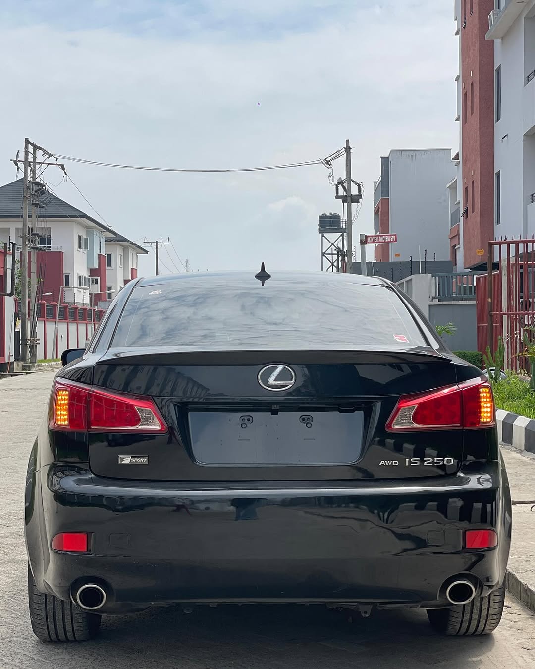 Lexus IS250 - Badge