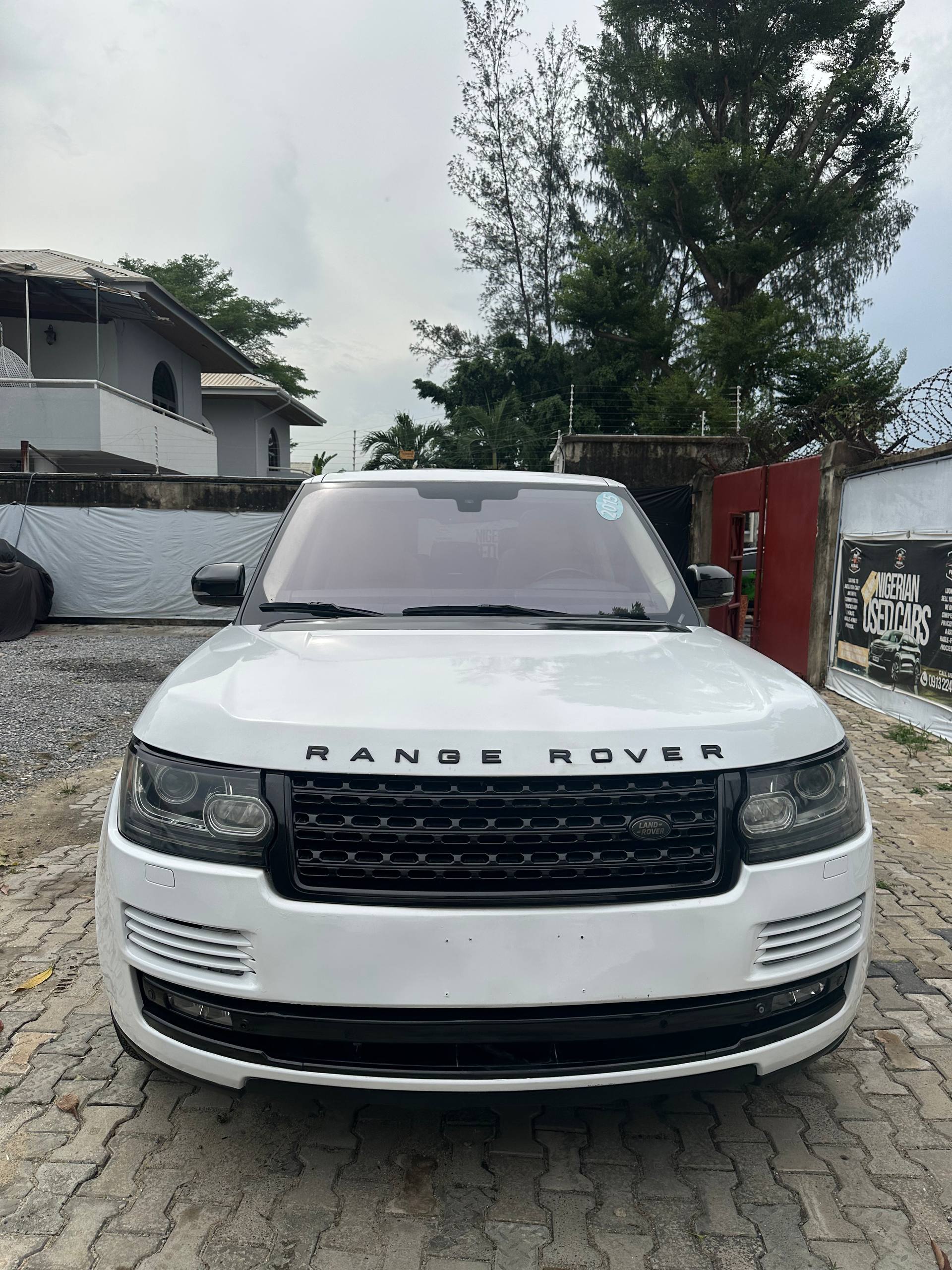 Range Rover HSE - Front