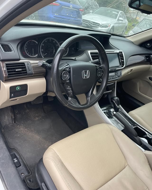 Honda Accord 2016 - Rear